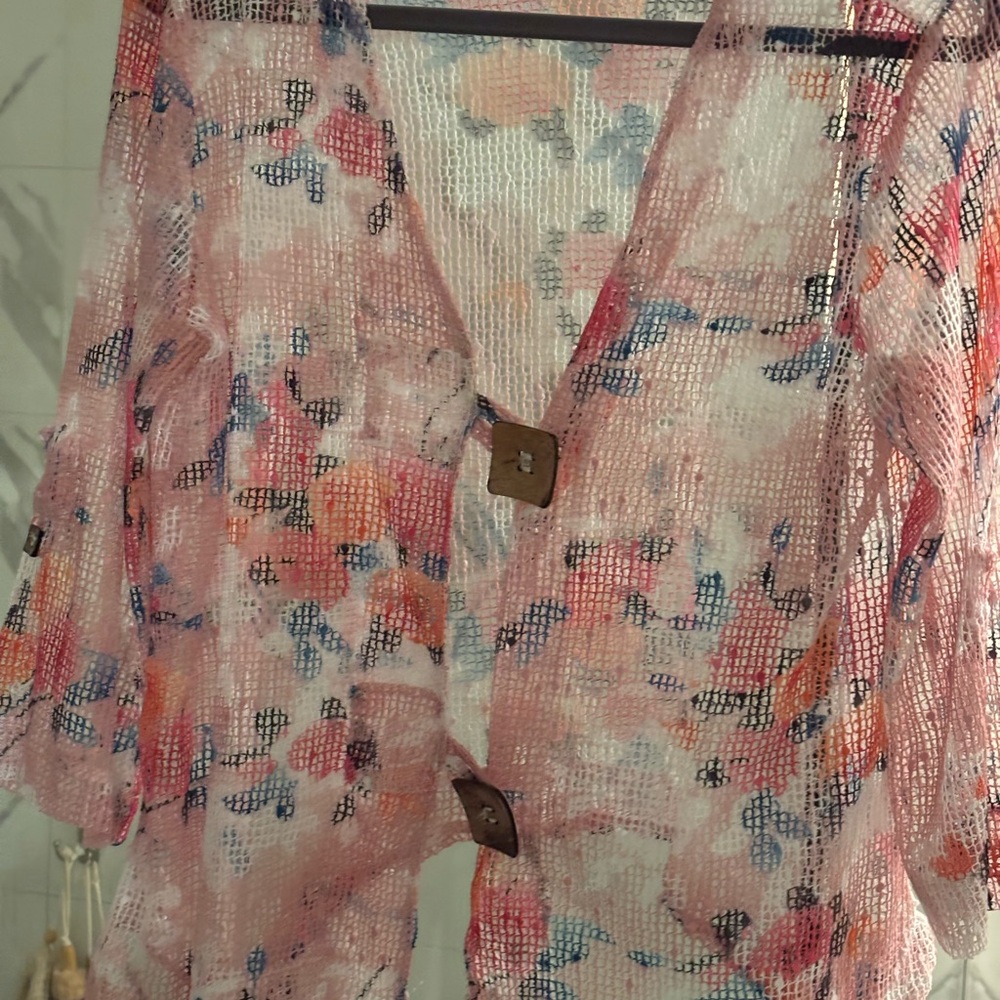 Nina Leonard pool cover up top size medium